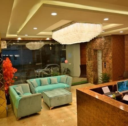 Hotel Raghuveer Inn By Bookingcare Sitapur Muafi Buitenkant foto